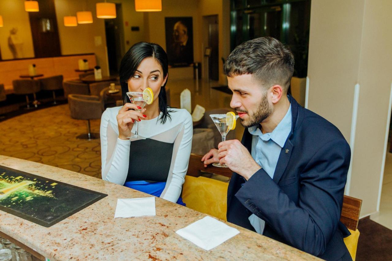 Hotel Ginkgo Hodmezovasarhely Bagian luar foto